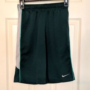 NIKE BASKETBALL SHORTS